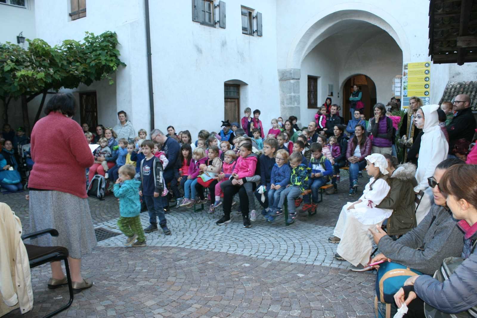 50 Jahre Zweigstelle Lana und Märchenwanderung